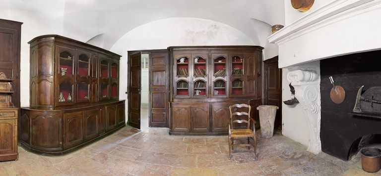 Bâtiment en L, ancienne cuisine. © Pierre-Marie Barbe-Richaud / Région Bourgogne-Franche-Comté, Inventaire du patrimoine - 2010