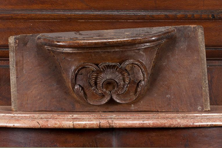 Stalle, détail de la miséricorde. © Pierre-Marie Barbe-Richaud / Région Bourgogne-Franche-Comté, Inventaire du patrimoine - 2011