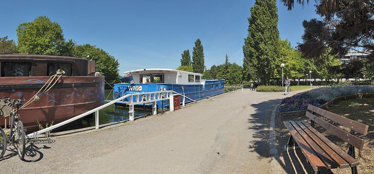 Vannes du déversoir de fond du port. © Thierry Kuntz / Région Bourgogne-Franche-Comté, Inventaire du patrimoine - 2011