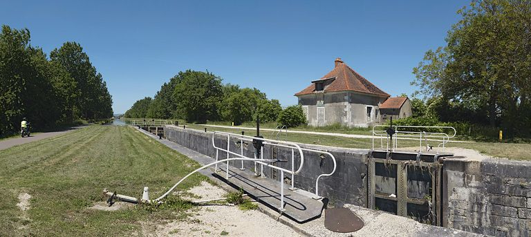 Vu d'aval. © Thierry Kuntz / Région Bourgogne-Franche-Comté, Inventaire du patrimoine - 2011