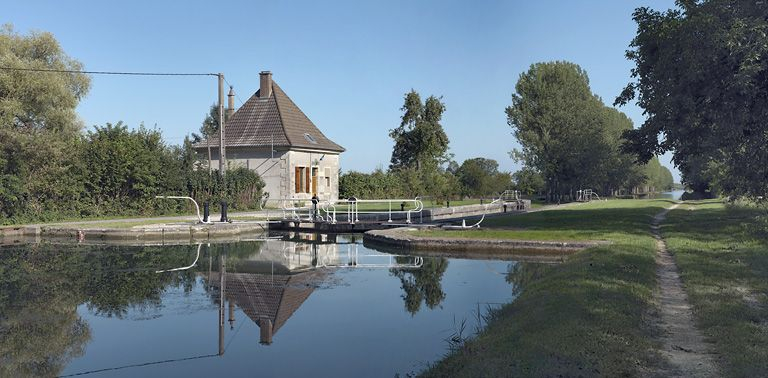 Vue d'amont. © Thierry Kuntz / Région Bourgogne-Franche-Comté, Inventaire du patrimoine - 2011