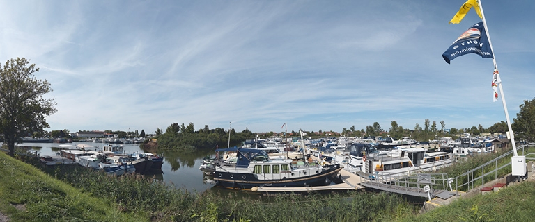 Vue d'ensemble : les appontements. © Thierry Kuntz / Région Bourgogne-Franche-Comté, Inventaire du patrimoine - 2011