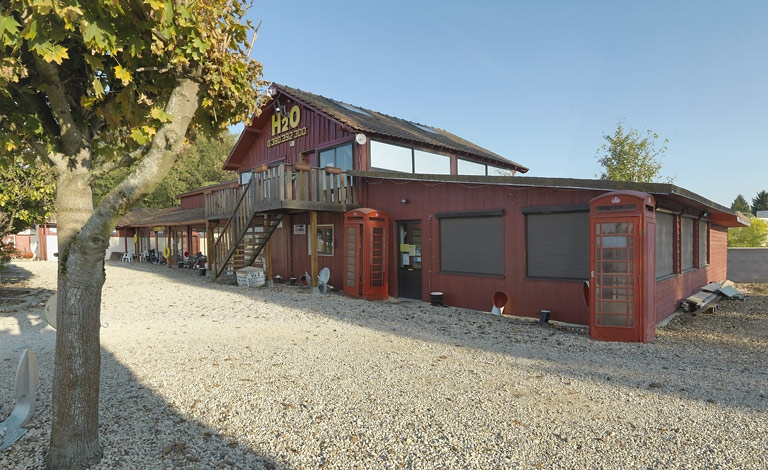 Remise transformée en capitainerie H2O. © Thierry Kuntz / Région Bourgogne-Franche-Comté, Inventaire du patrimoine - 2011