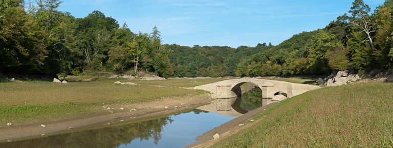Vue du pont. © Pierre-Marie Barbe-Richaud / Région Bourgogne-Franche-Comté, Inventaire du patrimoine - 2011