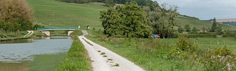Vue du pont. © Pierre-Marie Barbe-Richaud / Région Bourgogne-Franche-Comté, Inventaire du patrimoine - 2011