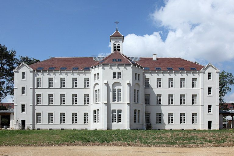 Bâtiment central, façade postérieure. © Alain Morelière / Région Bourgogne-Franche-Comté, Inventaire du patrimoine - 2011