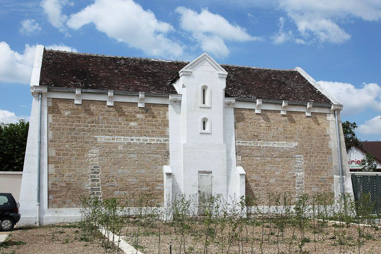 Le réservoir, façade sur cour. © Alain Morelière / Région Bourgogne-Franche-Comté, Inventaire du patrimoine - 2011