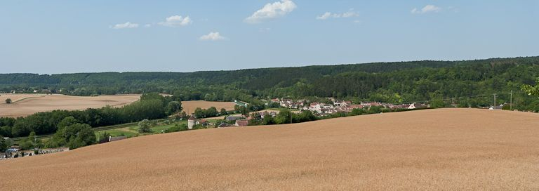 Vue générale du canal. © Pierre-Marie Barbe-Richaud / Région Bourgogne-Franche-Comté, Inventaire du patrimoine - 2011