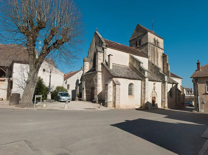 Vue d'ensemble de trois-quarts droit. © Pierre-Marie Barbe-Richaud / Région Bourgogne-Franche-Comté, Inventaire du patrimoine - 2012