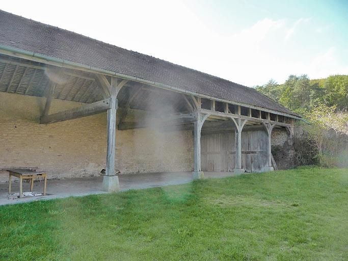 Hangar. © Cécile Lestienne, Virginie Malherbe / Région Bourgogne-Franche-Comté, Inventaire du patrimoine - 2012