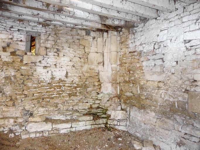 Chapelle, corps postérieur : vue de l'angle sud-ouest. © Cécile Lestienne, Virginie Malherbe / Région Bourgogne-Franche-Comté, Inventaire du patrimoine - 2012