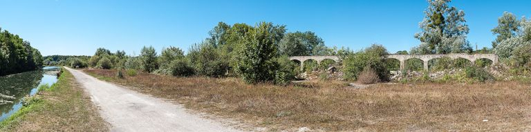 Vestiges des installations de la scierie de pierre de Chassignelles. © Pierre-Marie Barbe-Richaud / Région Bourgogne-Franche-Comté, Inventaire du patrimoine - 2012