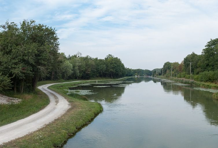 Vue d'ensemble. © Pierre-Marie Barbe-Richaud / Région Bourgogne-Franche-Comté, Inventaire du patrimoine - 2012
