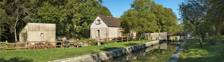 Vue d'ensemble du site écluse. © Pierre-Marie Barbe-Richaud / Région Bourgogne-Franche-Comté, Inventaire du patrimoine - 2013