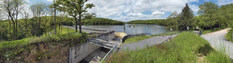 Vue d'ensemble du réservoir. © Thierry Kuntz / Région Bourgogne-Franche-Comté, Inventaire du patrimoine - 2013
