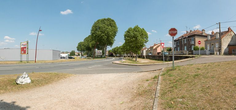 Avenue des Platanes. © Pierre-Marie Barbe-Richaud / Région Bourgogne-Franche-Comté, Inventaire du patrimoine - 2013