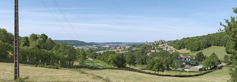  château fort © Thierry Kuntz / Région Bourgogne-Franche-Comté, Inventaire du patrimoine - 2014