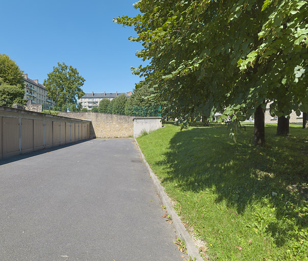 Vue depuis le square Edouard-Millien au sud. © Thierry Kuntz / Région Bourgogne-Franche-Comté, Inventaire du patrimoine - 2014