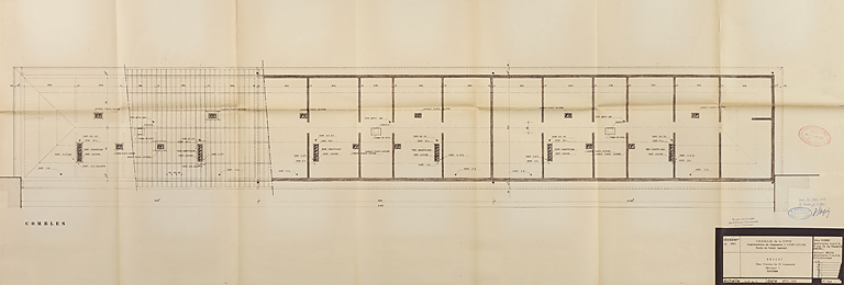 Bâtiment A à K : troisième tranche de 52 logements, bâtiment F, plan des combles ; L. Robert, G. Denise, avril 1963. (Archives municipales Cosne-Cours-sur-Loire, 200 W 20 - PC 821) © Thierry  Kuntz (reproduction) / Région Bourgogne-Franche-Comté, Inventaire du patrimoine - 2014