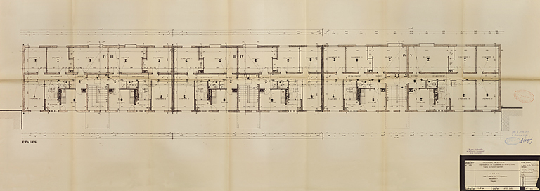 Bâtiment A à K : troisième tranche de 52 logements, bâtiment F, plan d'étage courant ; L. Robert, G. Denise, avril 1965. (Archives municipales Cosne-Cours-sur-Loire, 200 W 20 - PC 821) © Thierry  Kuntz (reproduction) / Région Bourgogne-Franche-Comté, Inventaire du patrimoine - 2014