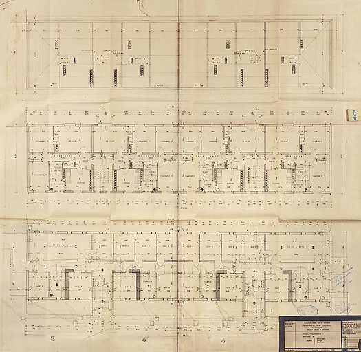 Bâtiment A à K : première tranche de 48 logements, bâtiment B, plans du sous-sol, d'étage courant et des combles ; L. Robert, G. Denise, décembre 1961. (Archives municipales Cosne-Cours-sur-Loire, 200 W 11 - PC 542) © Thierry  Kuntz (reproduction) / Région Bourgogne-Franche-Comté, Inventaire du patrimoine - 2014