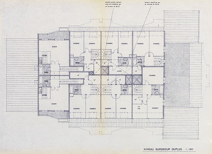 Opération de 132 logements : plan du dernier étage des duplex des immeubles ; F. Martin Lavigne, D. Chenut, O. Senly, septembre 1979. (Archives municipales Cosne-Cours-sur-Loire, 200 W 115 - PC 684) © Thierry  Kuntz (reproduction) / Région Bourgogne-Franche-Comté, Inventaire du patrimoine - 2014