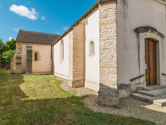Vue de la nef, de trois-quarts. © Pierre-Marie Barbe-Richaud / Région Bourgogne-Franche-Comté, Inventaire du patrimoine - 2015