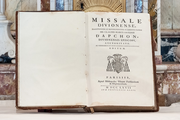 Missel : page de garde. © Pierre-Marie Barbe-Richaud / Région Bourgogne-Franche-Comté, Inventaire du patrimoine - 2015