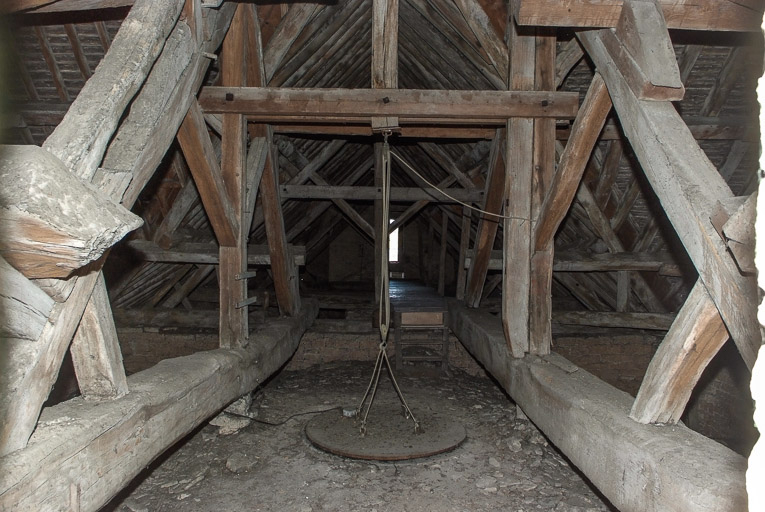 Combles, vue prise au-dessus de la croisée. © Pierre-Marie Barbe-Richaud / Région Bourgogne-Franche-Comté, Inventaire du patrimoine - 2015