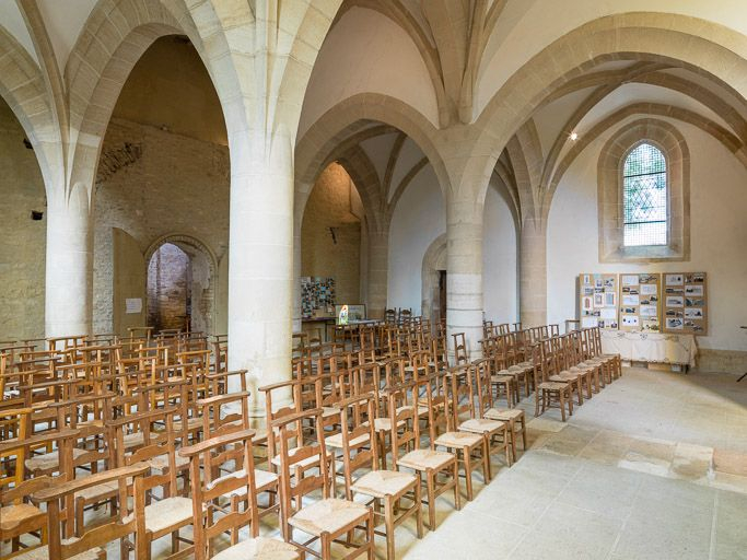 Vue d'ensemble de la nef, vers le nord-ouest. © Pierre-Marie Barbe-Richaud / Région Bourgogne-Franche-Comté, Inventaire du patrimoine - 2015