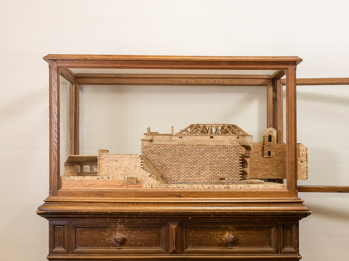  maquette fortification d'agglomération © Pierre-Marie Barbe-Richaud / Région Bourgogne-Franche-Comté, Inventaire du patrimoine - 2015