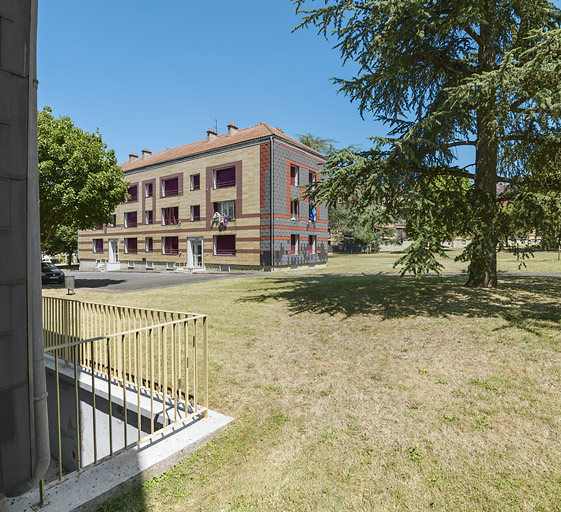 Bâtiment Binot-A, façade antérieure. © Thierry Kuntz / Région Bourgogne-Franche-Comté, Inventaire du patrimoine - 2015