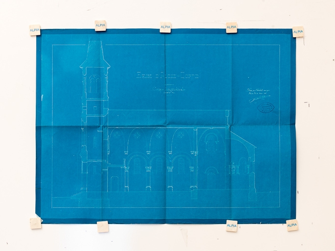 Coupe longitudinale de l'église d'Aloxe-Corton. Plan bleu dressé par l'architecte Pinchard le 30 juin 1888 (Archives communales, Aloxe-Corton). © Pierre-Marie  Barbe-Richaud (reproduction) / Région Bourgogne-Franche-Comté, Inventaire du patrimoine - 2016