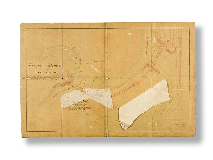 "Navigation Intérieure - Saône supérieure. Plan de l'Isle de Flée et des Barrages qui doivent y être appuyés à l'Amont de la Dérivation d'Heuilley". Ingénieur ordinaire G. Bonnet ; 7 novembre 1838. © Thierry  Kuntz (reproduction) / Région Bourgogne-Franche-Comté, Inventaire du patrimoine - 2017