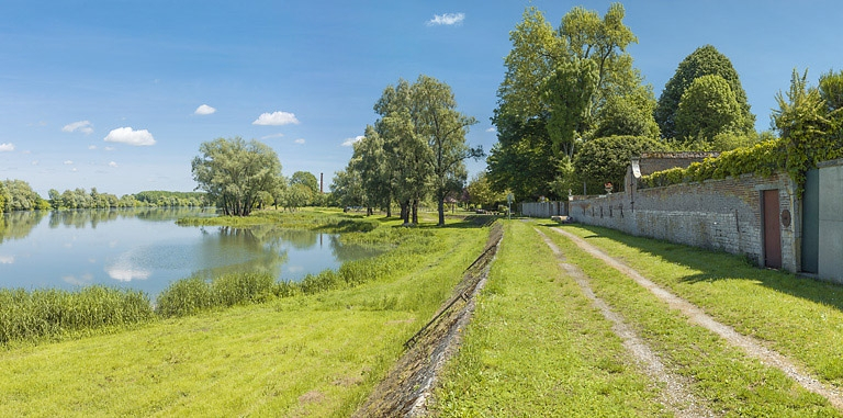 digue © Thierry Kuntz / Région Bourgogne-Franche-Comté, Inventaire du patrimoine - 2017  digue © Thierry Kuntz / Région Bourgogne-Franche-Comté, Inventaire du patrimoine - 2017