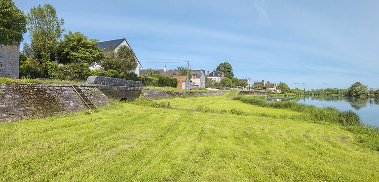 digue © Thierry Kuntz / Région Bourgogne-Franche-Comté, Inventaire du patrimoine - 2017  digue © Thierry Kuntz / Région Bourgogne-Franche-Comté, Inventaire du patrimoine - 2017