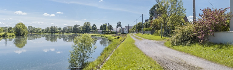 digue © Thierry Kuntz / Région Bourgogne-Franche-Comté, Inventaire du patrimoine - 2017  digue © Thierry Kuntz / Région Bourgogne-Franche-Comté, Inventaire du patrimoine - 2017