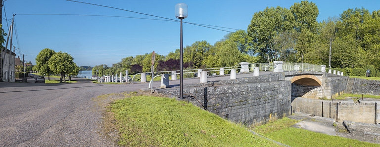 pont © Thierry Kuntz / Région Bourgogne-Franche-Comté, Inventaire du patrimoine - 2017  pont © Thierry Kuntz / Région Bourgogne-Franche-Comté, Inventaire du patrimoine - 2017