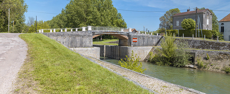 pont © Thierry Kuntz / Région Bourgogne-Franche-Comté, Inventaire du patrimoine - 2017  pont © Thierry Kuntz / Région Bourgogne-Franche-Comté, Inventaire du patrimoine - 2017