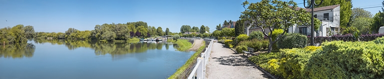 village © Thierry Kuntz / Région Bourgogne-Franche-Comté, Inventaire du patrimoine - 2017 village © Thierry Kuntz / Région Bourgogne-Franche-Comté, Inventaire du patrimoine - 2017