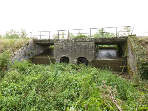 Vue du déversoir. © Pierre-Marie Barbe-Richaud / Région Bourgogne-Franche-Comté, Inventaire du patrimoine - 2017