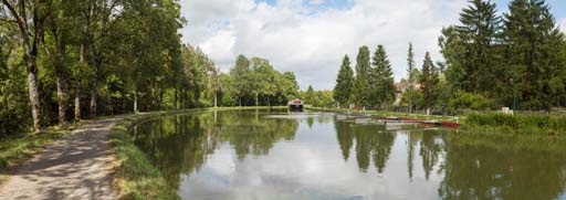 Vue générale du port. © Pierre-Marie Barbe-Richaud / Région Bourgogne-Franche-Comté, Inventaire du patrimoine - 2017