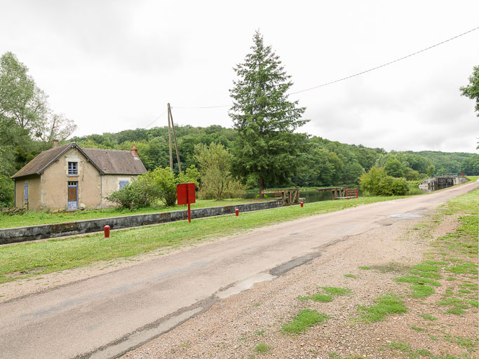 Vue du site. © Pierre-Marie Barbe-Richaud / Région Bourgogne-Franche-Comté, Inventaire du patrimoine - 2017