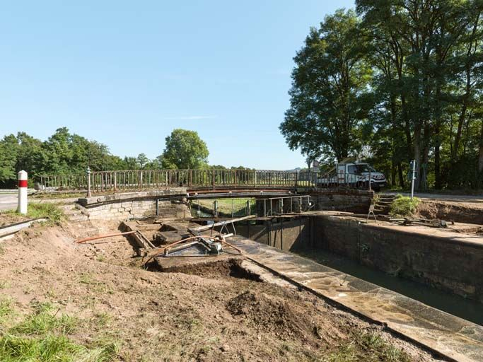 Vue d'ensemble du site d'écluse. © Pierre-Marie Barbe-Richaud / Région Bourgogne-Franche-Comté, Inventaire du patrimoine - 2017