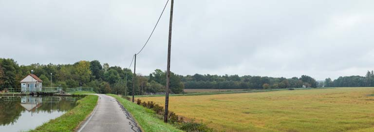 Vue d'ensemble du site d'écluse. © Pierre-Marie Barbe-Richaud / Région Bourgogne-Franche-Comté, Inventaire du patrimoine - 2017
