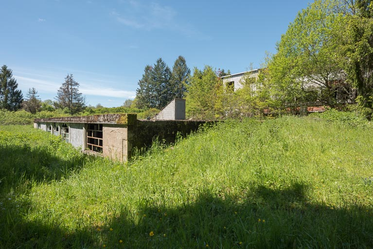Aménagement du captage de la source, vue extérieure de trois-quarts. © Pierre-Marie Barbe-Richaud / Région Bourgogne-Franche-Comté, Inventaire du patrimoine - 2019