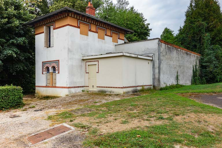 Emplacement du pavillon de la source (détruit et remplacé par une construction tardive). © Fabien Dufoulon / Région Bourgogne-Franche-Comté, Inventaire du patrimoine - 2019 Emplacement du pavillon de la source (détruit et remplacé par une construction tardive). © Fabien Dufoulon / Région Bourgogne-Franche-Comté, Inventaire du patrimoine - 2019