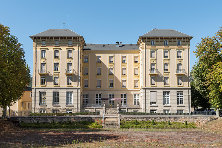 Façade principale sur le parc. © Pierre-Marie Barbe-Richaud / Région Bourgogne-Franche-Comté, Inventaire du patrimoine - 2019 Façade principale sur le parc. © Pierre-Marie Barbe-Richaud / Région Bourgogne-Franche-Comté, Inventaire du patrimoine - 2019
