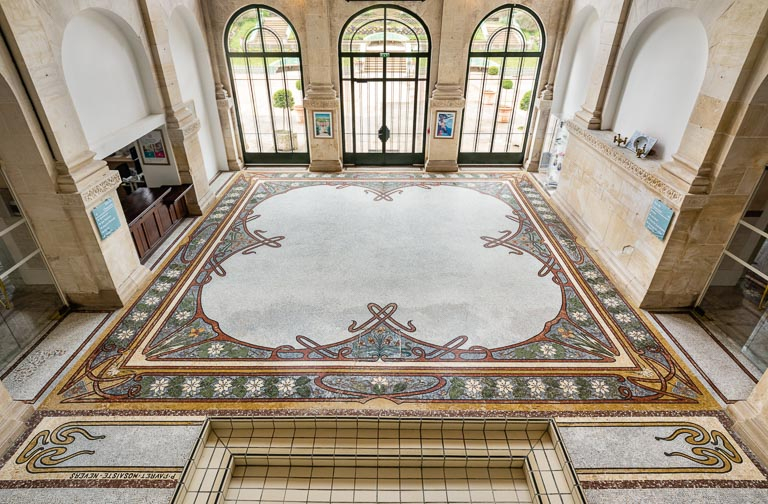 Vue d'ensemble depuis le degré du hall. © Pierre-Marie Barbe-Richaud / Région Bourgogne-Franche-Comté, Inventaire du patrimoine - 2019 Vue d'ensemble depuis le degré du hall. © Pierre-Marie Barbe-Richaud / Région Bourgogne-Franche-Comté, Inventaire du patrimoine - 2019