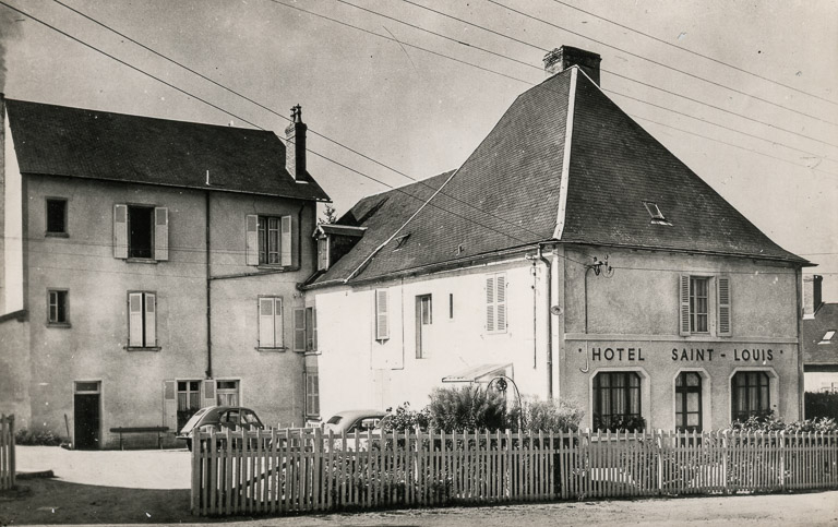 presbytère hôtel de voyageurs © Marguerite Cinotti / Région Bourgogne-Franche-Comté, Inventaire du patrimoine - 2019  presbytère hôtel de voyageurs © Marguerite Cinotti / Région Bourgogne-Franche-Comté, Inventaire du patrimoine - 2019